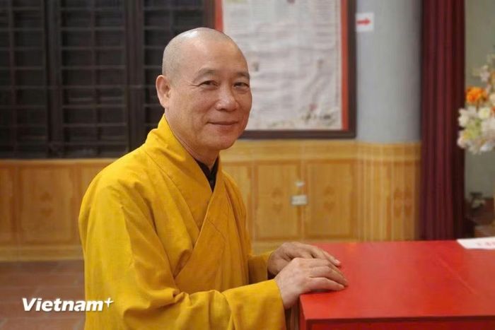 Hòa thượng Thích Bảo Nghiêm đi bầu cử đại biểu Quốc hội khóa XVI vào 15/3/2026. (Ảnh: Minh Vũ/Vietnam+)
