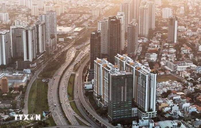 Các dự án bất động sản dọc theo đại lộ Võ Nguyên Giáp, địa bàn phường An Khánh và Bình Trưng. (Ảnh: Hồng Đạt/TTXVN)