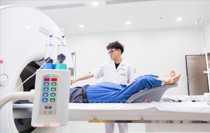 Hệ thống máy chụp UCT 960 với công nghệ AI được triển khai tại Bệnh viện đa khoa quốc tế Hải Phòng.