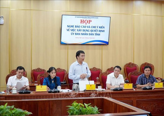 Các đại biểu tham gia đóng góp ý kiến dự thảo.