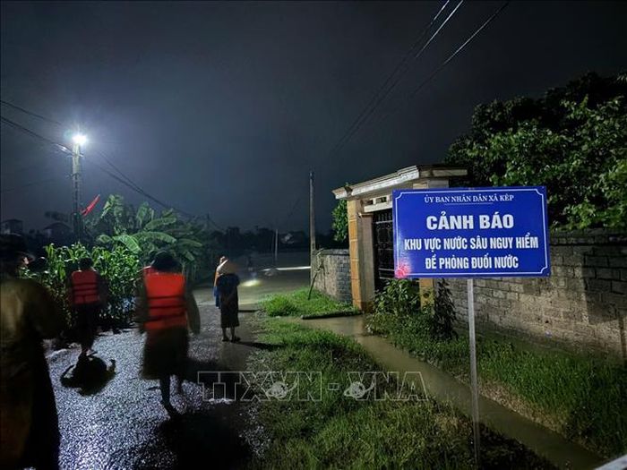 Cảnh báo khu vực nước sâu.