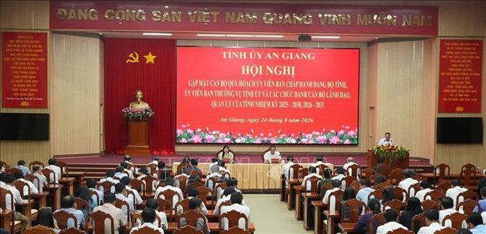 Quang cảnh hội nghị.