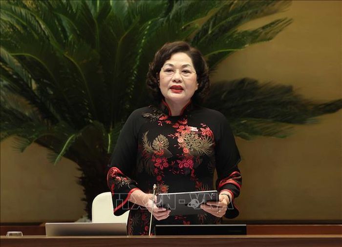 Phó Chủ tịch Quốc hội Nguyễn Thị Hồng điều hành phiên họp. Ảnh: An Đăng/TTXVN