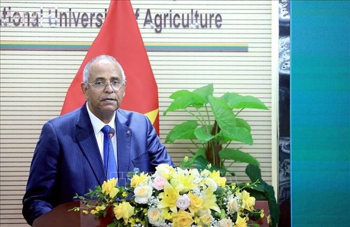 Chủ tịch Quốc hội Côte d’Ivoire Patrick Achi phát biểu. Ảnh: Tuấn Anh/TTXVN