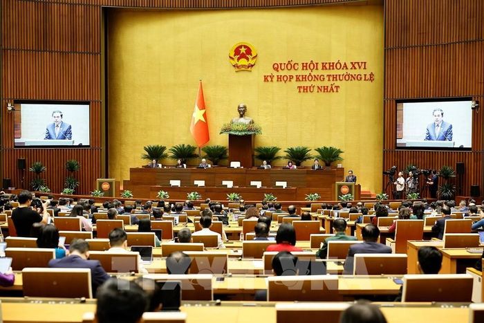 Chủ tịch Quốc hội Trần Thanh Mẫn phát biểu bế mạc Kỳ họp không thường lệ thứ nhất, Quốc hội khoá XVI. Ảnh: Doãn Tấn - TTXVN