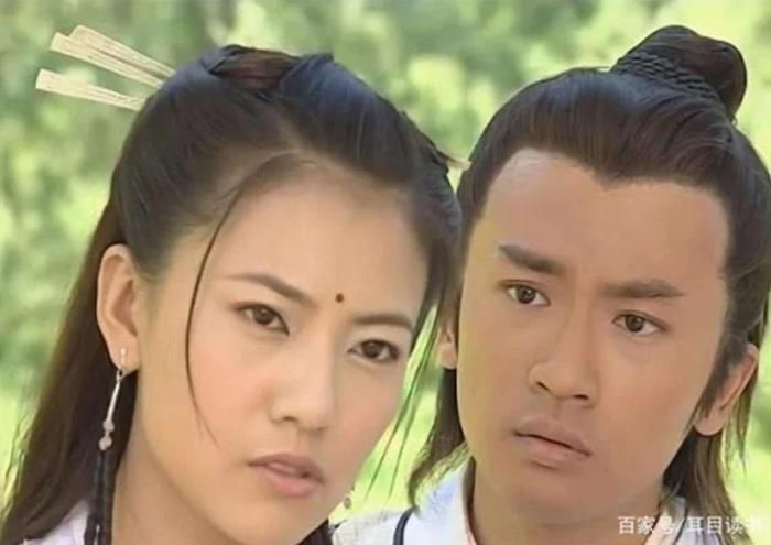 Sau khi bí mật của Ỷ Thiên kiếm và Đồ Long đao được hé lộ, Trương Vô Kỵ còn có cơ hội tiếp cận võ học Cửu Âm. Ảnh: Weibo.