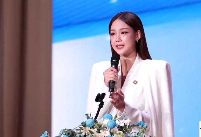 Bảo Ngọc ghi điểm với phong thái điềm tĩnh, tự tin khi chia sẻ ở thử thách Head to Head Challenge.