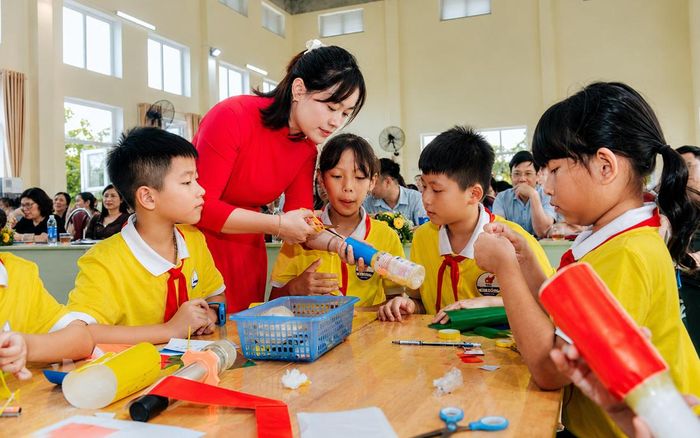 Một giờ học STEM tại Trường Tiểu học Ninh Thắng (Ninh Bình).