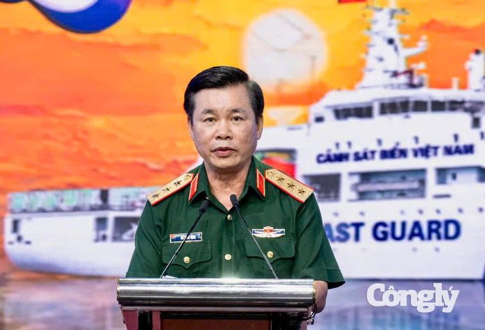Thượng tướng Đỗ Xuân Tụng phát biểu tại buổi lễ.