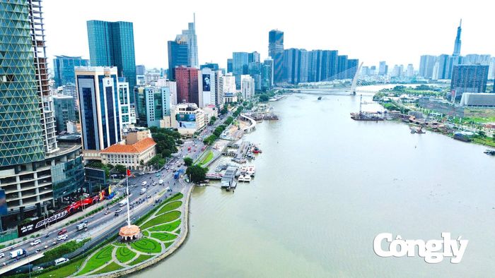 Các hạng mục trong khuôn viên được chỉnh trang theo hướng đồng bộ, khang trang hơn, gắn với yêu cầu bảo tồn giá trị lịch sử, văn hóa của địa điểm, đồng thời tạo thêm không gian phục vụ người dân và du khách khi công trình hoàn thiện.