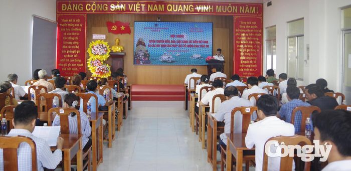 Quang cảnh buổi tuyên truyền pháp luật