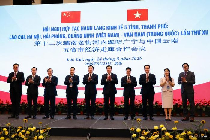 Đại biểu các tỉnh, thành phố chụp ảnh lưu niệm tại Hội nghị. Ảnh: Linh Vũ/CTTĐTLC