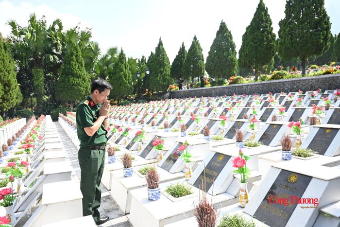 Thượng tá Phan Văn Lương, Phòng Thông tấn - Báo chí, Cục Tuyên huấn, Bộ Quốc phòng khi được thắp nén tâm nhang tại Nghĩa trang Vị xuyên bày tỏ: "Nối tiếp truyền thống, những chiến sĩ trẻ hôm nay luôn khắc ghi lòng biết ơn vô hạn đối với thế hệ cha anh, những người đã hiến dâng tuổi thanh xuân vì nền độc lập tự do của dân tộc".
