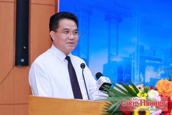  Ông Lê Quang Hòa, Phó Chủ tịch UBND tỉnh Hưng Yên