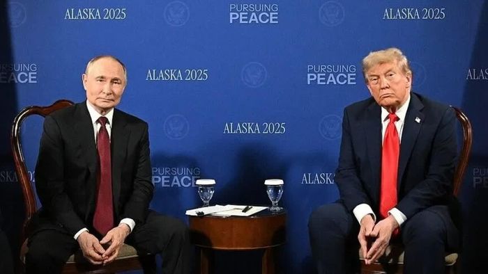 Cuộc gặp thượng đỉnh lịch sử giữa Tổng thống Nga Vladimir Putin và Tổng thống Mỹ Donald Trump diễn ra vào ngày 15/8/2025 tại Căn cứ Liên hợp Elmendorf-Richardson ở bang Alaska, Mỹ. Ảnh: Anadolu.