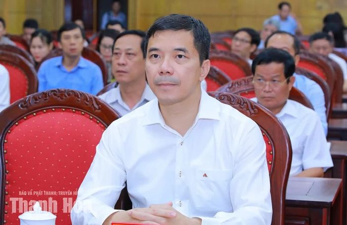 Phó Bí thư Thường trực Tỉnh ủy Nguyễn Hồng Phong dự hội nghị.