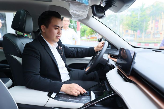 Thị trường Việt thời gian qua liên tục chứng kiến các màn giảm giá mạnh để kích cầu doanh số mua xe. Việc làm này đã tác động rất lớn đến tâm lý người tiêu dùng.