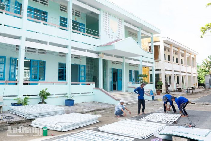 Các trường học trên địa bàn xã Cần Đăng đã cơ bản hoàn thiện việc chỉnh trang trường lớp, chuẩn bị chu đáo cho năm học 2026 - 2027.