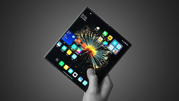 Xiaomi đang phát triển mẫu điện thoại gập ngang mới