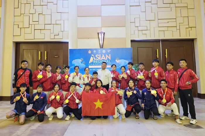 Các huấn luyện viên, vận động viên thành phố Đồng Nai tham dự Giải vô địch và vô địch trẻ Jujitsu Đông Nam Á 2026 diễn ra tại Campuchia. Ảnh: ĐVCC