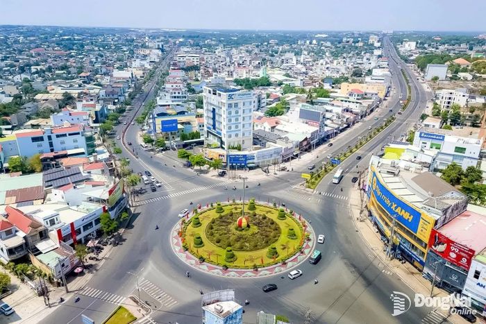 Phường Bình Phước mang dáng dấp của một đô thị hiện đại. Ảnh: Công Nghĩa