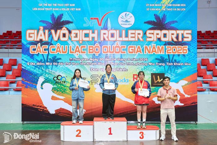 Vận động viên của thành phố Đồng Nai Thái Ngọc Xuân Hương giành huy chương đồng nội dung classic slalom senior nữ. Ảnh: ĐVCC