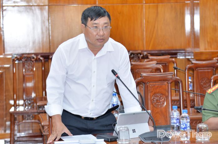 Phó Giám đốc Sở Công thương tỉnh Đồng Tháp Đặng Văn Tuấn phát biểu tại hội nghị.