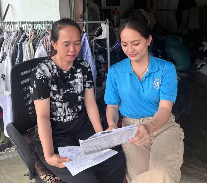  Bảo hiểm xã hội cơ sở Kông Chro tuyên truyền về bảo hiểm xã hội tự nguyện đến các nhóm đối tượng tiềm năng. Ảnh: ĐVCC 