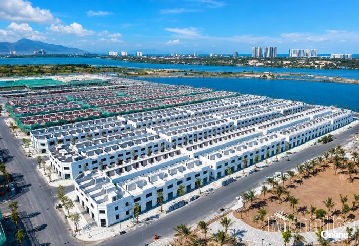 Dự án nhà ở xã hội Cam Nghĩa, phường Bắc Cam Ranh đã có hàng nghìn căn hộ hoàn thành..jpg