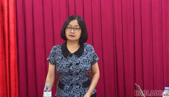 Đồng chí Nguyễn Thị Thu Hà - Phó Giám đốc Sở Nội vụ, Trưởng đoàn kiểm tra phát biểu tại buổi làm việc.