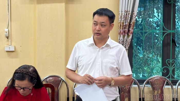 Đồng chí Nguyễn Thế Cường - Phó Bí thư Đảng ủy, Chủ tịch UBND xã Xuân Ái, phát biểu tại buổi làm việc.