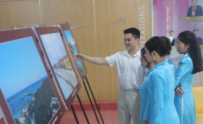 Đưa hình ảnh về di sản, văn hóa quê hương vào giới thiệu tại các trường học