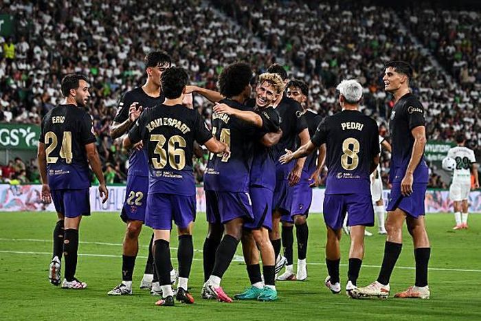 Những tân binh của Barcelona ra mắt ấn tượng.