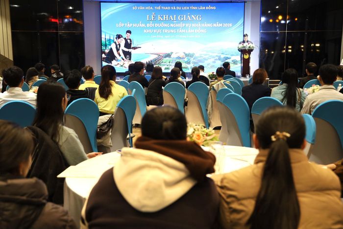 Lễ khai giảng lớp tập huấn, bồi dưỡng nghiệp vụ nhà hàng năm 2026