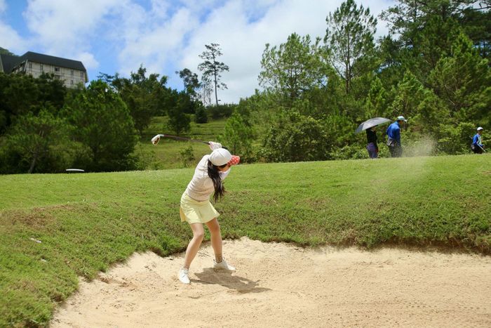 Các golfer thi đấu trong 1 ngày tại Sam Tuyền Lâm