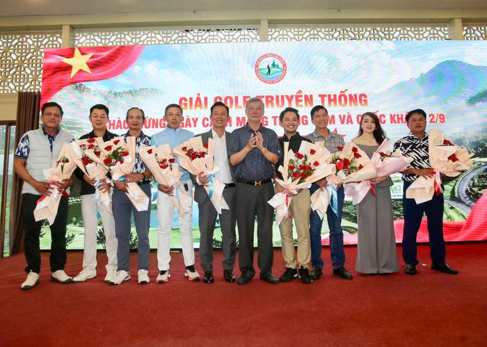 Các đơn vị đồng hành cùng giải golf