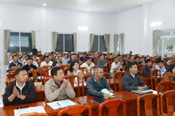 200 học viên là trưởng phòng, phó phòng và công chức phụ trách tín ngưỡng, tôn giáo thuộc Phòng Văn hóa - Xã hội các phường, xã, đặc khu trên địa bàn tỉnh tham dự lớp bồi dưỡng