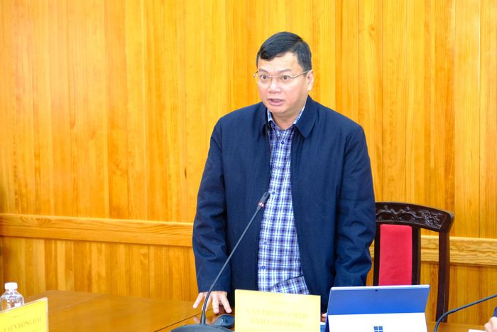 Ông Nguyễn Ngọc Nam, Phó Chánh Văn phòng UBND tỉnh phát biểu tại buổi làm việc