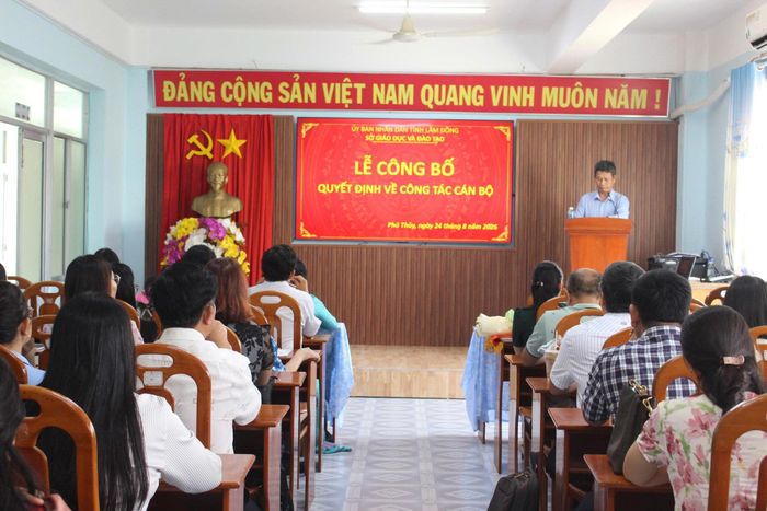 Quang cảnh buổi lễ