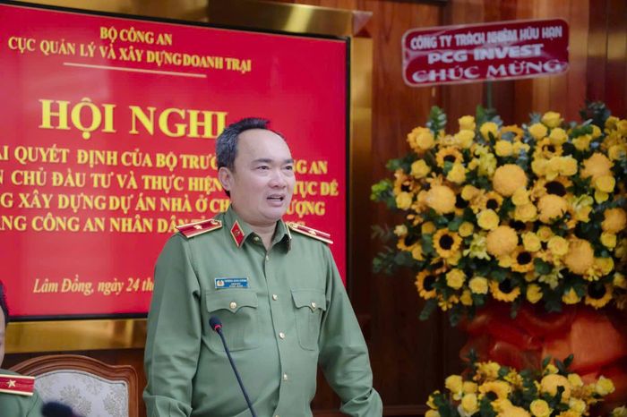 Thiếu tướng Trương Minh Đương, Giám đốc Công an tỉnh Lâm Đồng phát biểu tại buổi làm việc.
