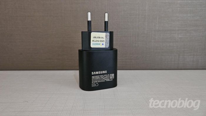 Điện thoại Fan Edition mới của Samsung sẽ hỗ trợ sạc nhanh 45W
