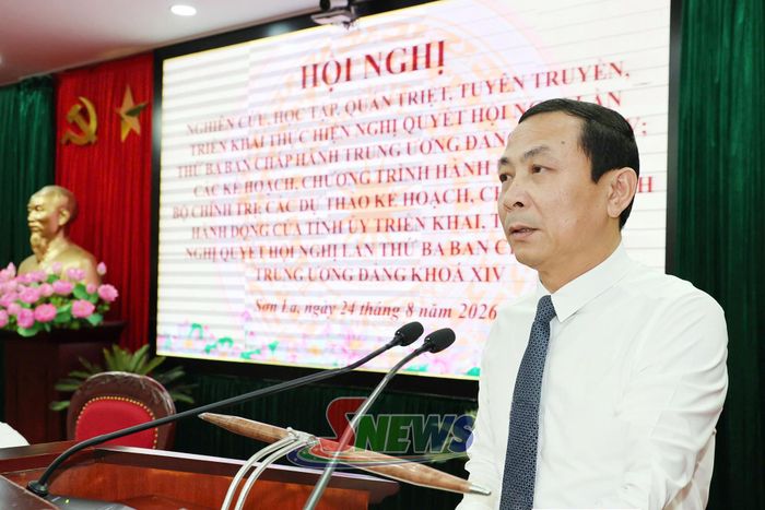 Đồng chí Nguyễn Đức Thành, Ủy viên Ban Thường vụ Tỉnh ủy, Trưởng ban Tổ chức Tỉnh ủy quán triệt Kết luận số 76-KL/TW.