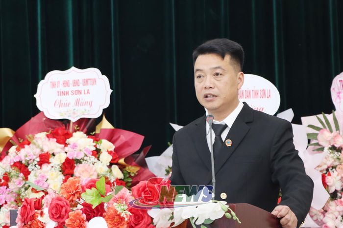 Đồng chí Lương Long Bình phát biểu nhận nhiệm vụ.