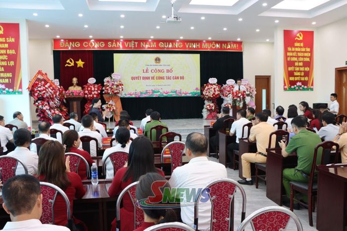 Công bố quyết định bổ nhiệm Phó Chánh án Tòa án Nhân dân tỉnh.