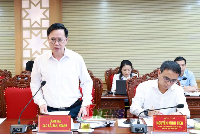 Lãnh đạo Sở Tài chính báo cáo tiếp thu, giải trình các ý kiến.