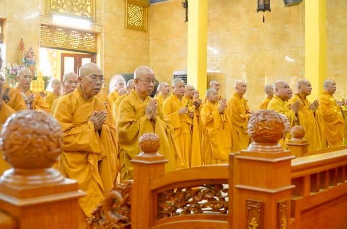 Chư tôn đức Tăng tham gia Tự tứ Phật lịch 2570
