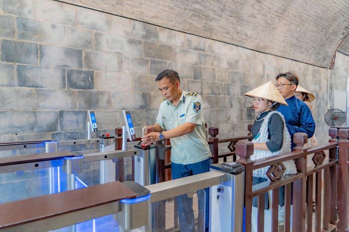 Trung tâm Bảo tồn Di tích Cố đô Huế cho biết, việc ứng dụng công nghệ số giúp nâng cao hiệu quả quản lý, lưu trữ và bảo tồn dữ liệu di sản một cách khoa học, đồng thời tạo điều kiện để công chúng tiếp cận các giá trị văn hóa của Cố đô Huế theo phương thức hiện đại, sinh động và thuận tiện hơn.