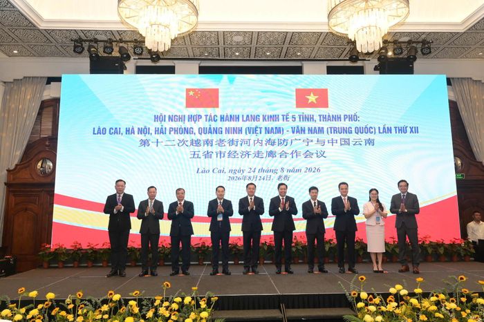Tại hội nghị, 5 tỉnh, thành phố đã tiến hành ký kết Biên bản hợp tác trong thời gian tiếp theo.