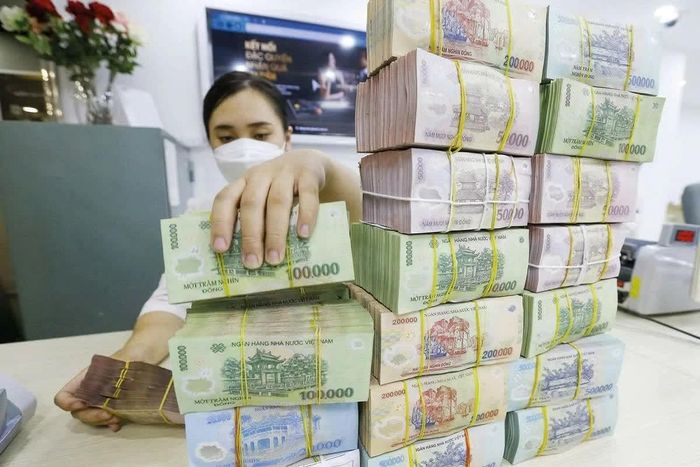 6 tháng đầu năm 2026, lợi nhuận của ngành ngân hàng ghi nhận sự tăng tốc nhờ tín dụng cao và NIM phục hồi. Ảnh: An Thư