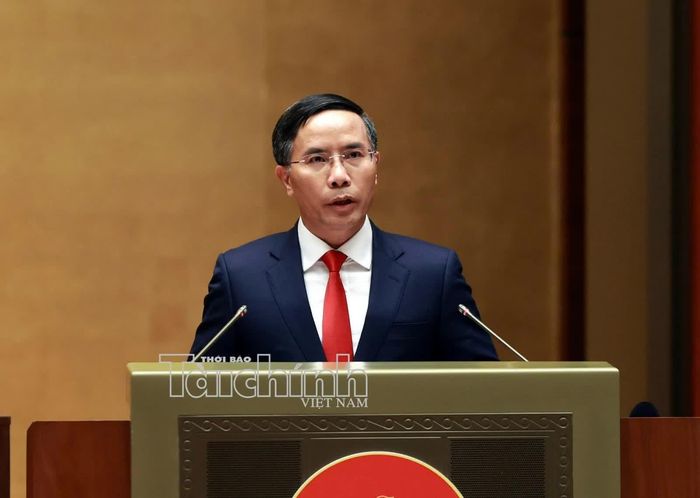Thống đốc Ngân hàng Nhà nước Việt Nam Phạm Đức Ấn trình bày báo cáo. Ảnh: Đức Thanh